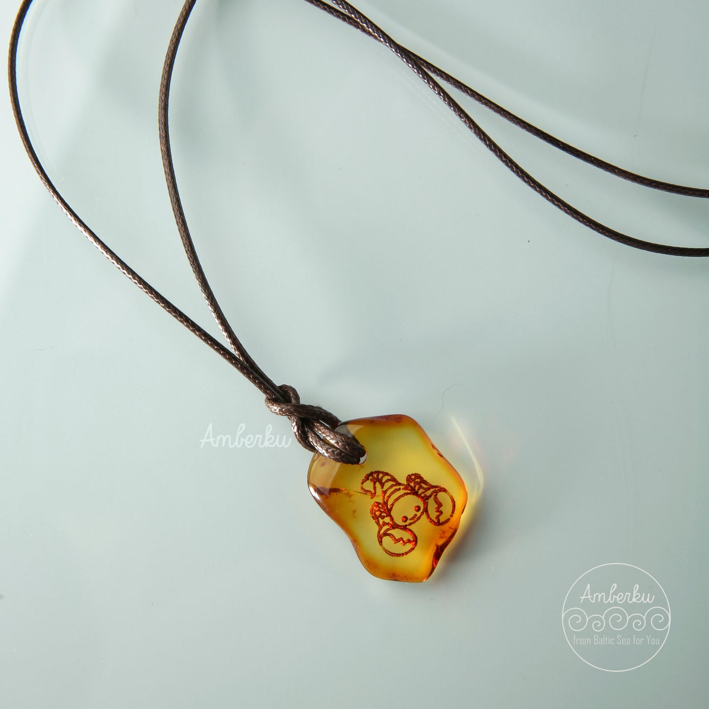 Kalung dengan Liontin Amber Zodiac